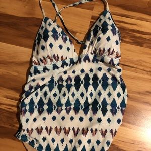 Maternity swimsuit pea in a pod